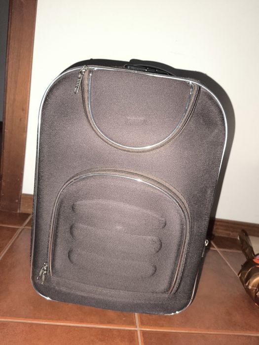 Mala viagem castanha