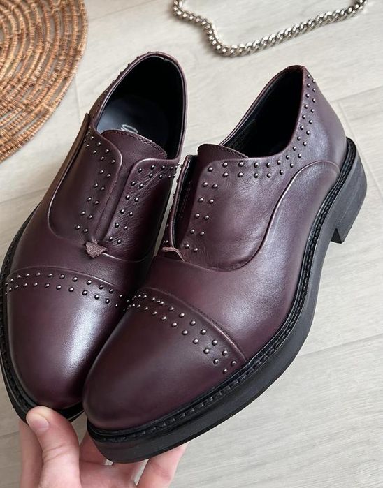 Натуральные кожаные туфли (лоферы)