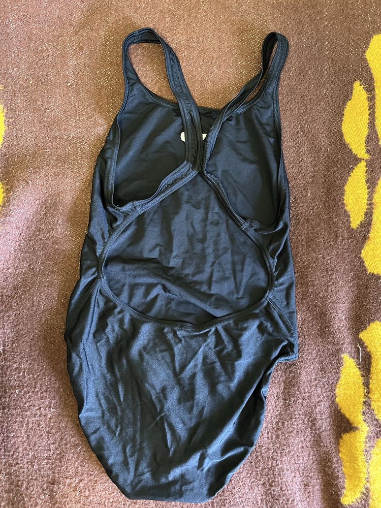 Спортивный купальник speedo