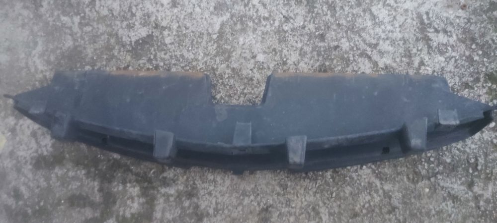 Решетка lancer 9 нижняя рест