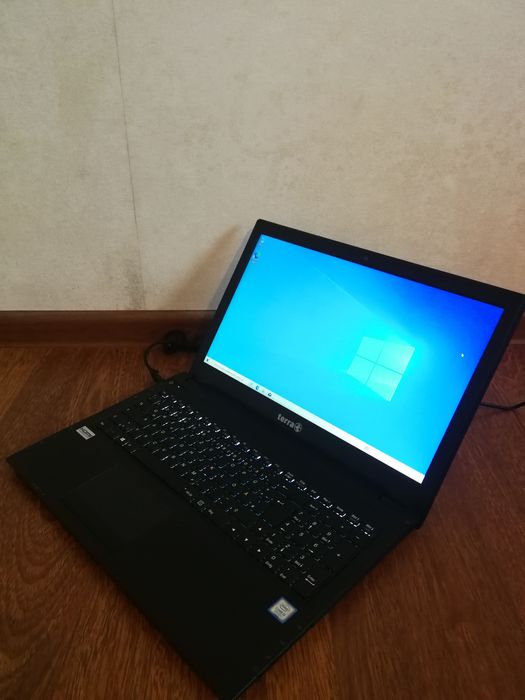 Ноутбук TERRA i5 7200u, 8gb, Ssd 120 gb.