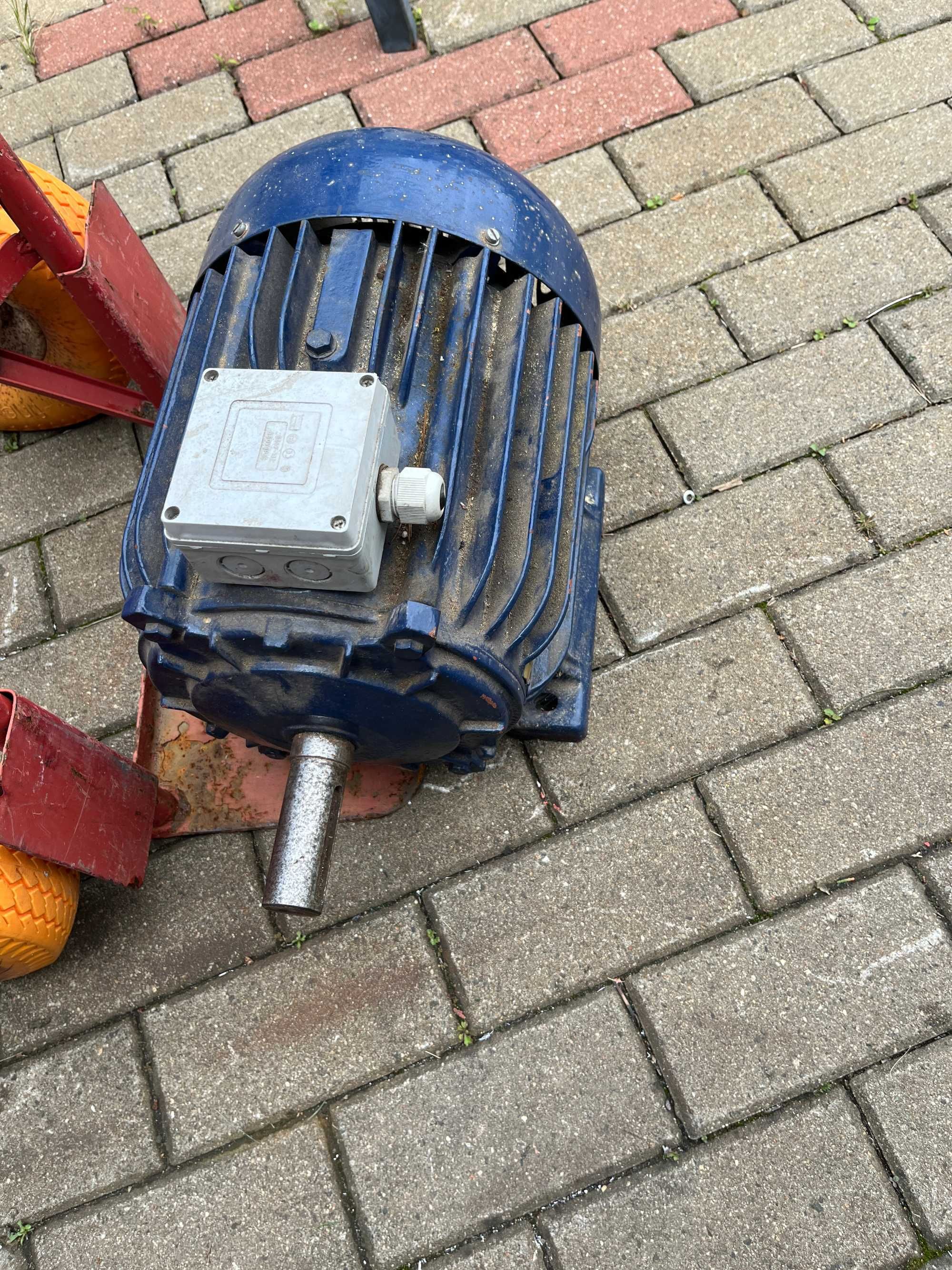 Prądnica 2 kW 375 obr/min