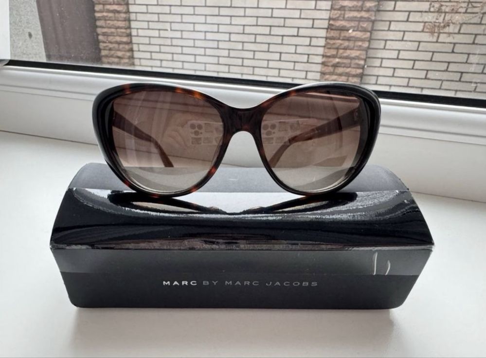 Очки Marc by Marc Jacobs