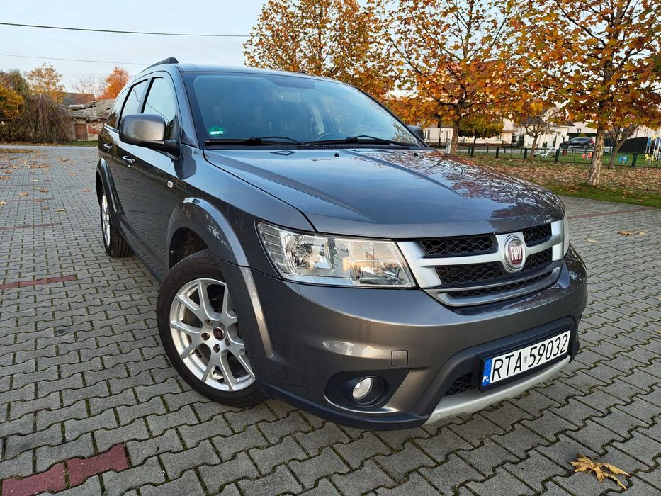 Fiat Freemont Bardzo dobry stan, dwa komplety kół, keyless