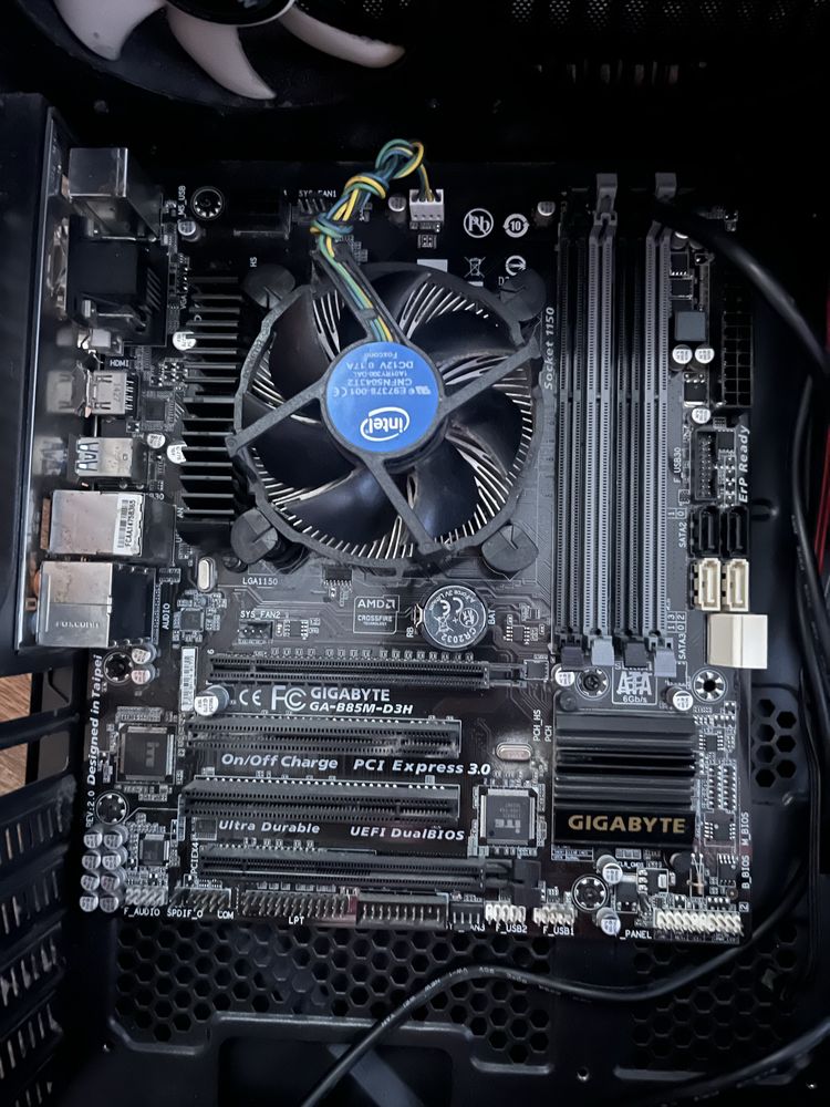 Proceosor Intel i5-4460 + uszkodzona plyta Gigabyte B85-D3H