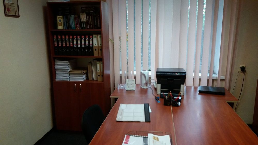 Офіс закритого типу. Полтавська 4. Центр. Власник.