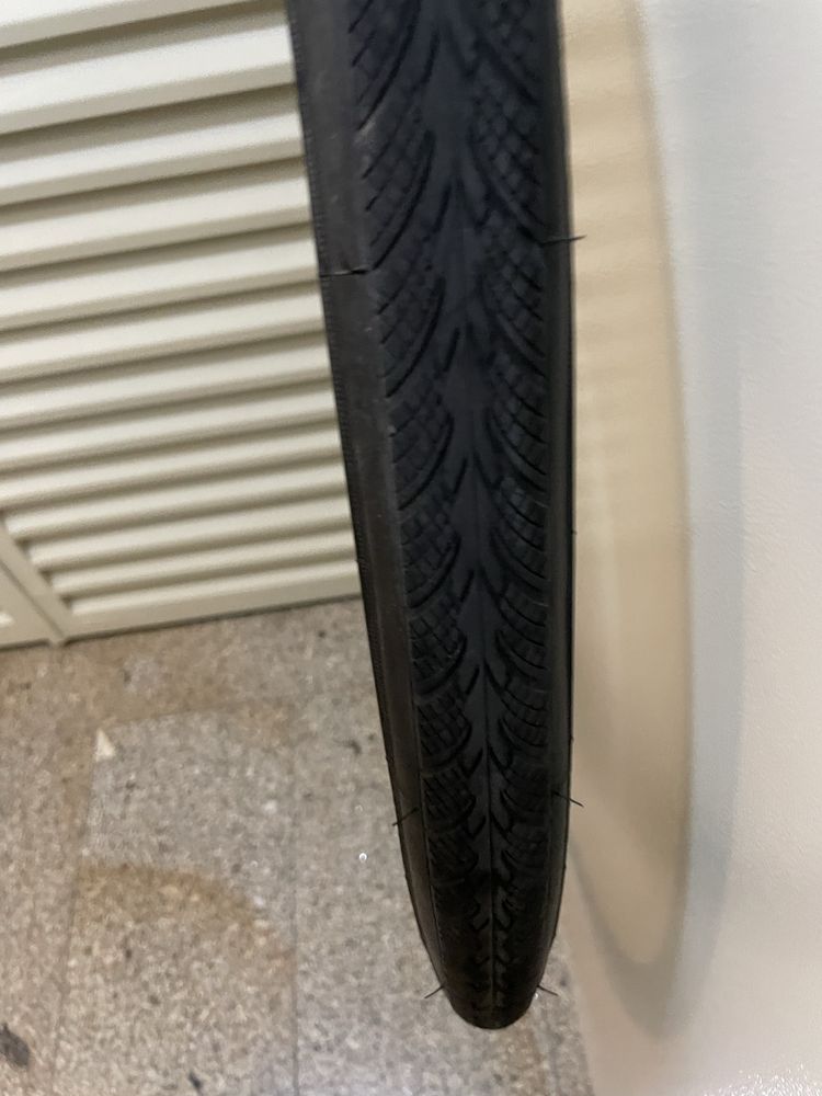 Pneus estrada Schwable + Vittoria