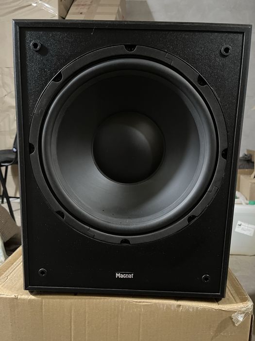 Сабвуфер Magnat 301 A