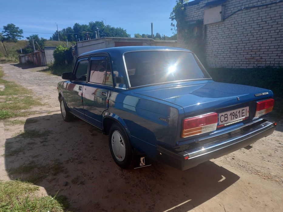 Продам ВАЗ 2107 с пробегом 42000км. НЕ крашена. Состояние как новая!