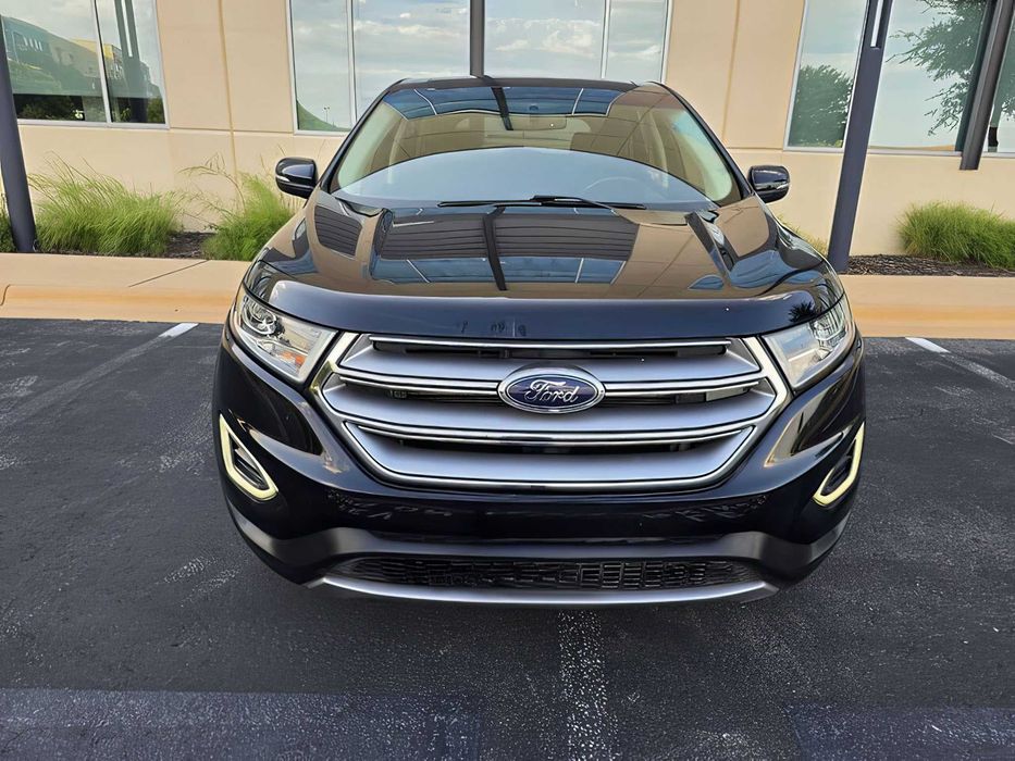 Ford Edge      2017