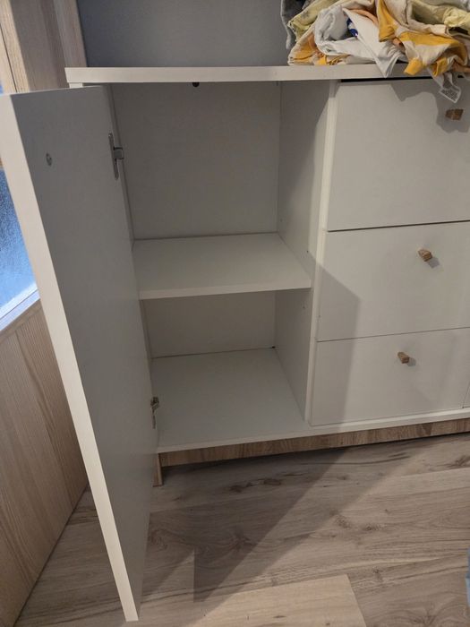 Komoda w kolorze białym REZERWACJA