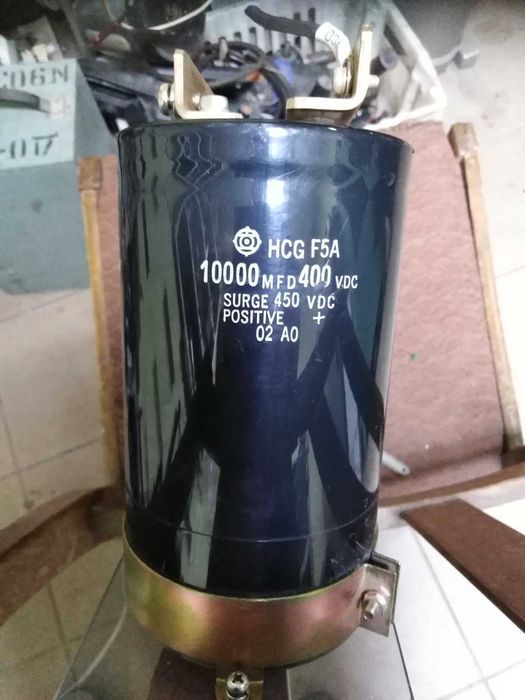 Продам конденсатори