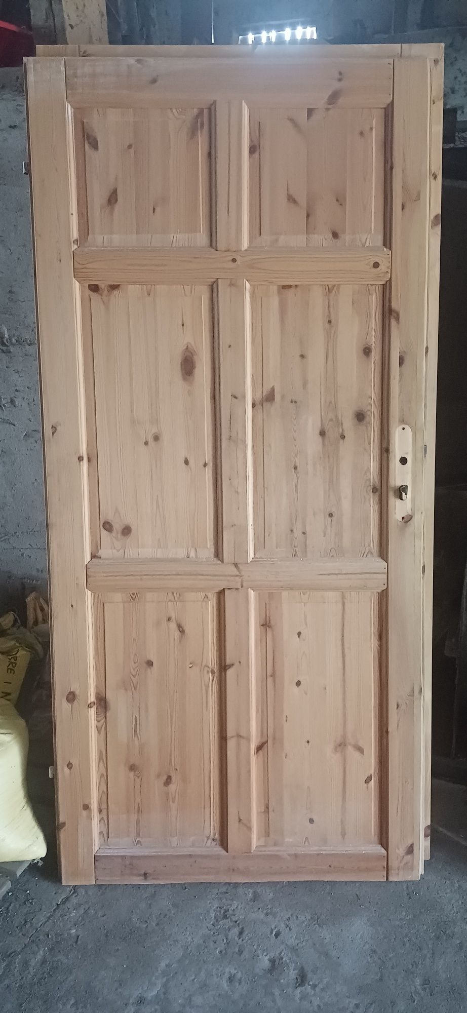 Drzwi wewnętrzne 90 x 200 prawe