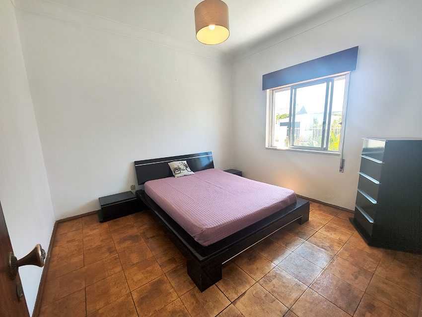 Moradia T4+1  independente com jardim  A 20 minutos de Lisboa/Setúbal