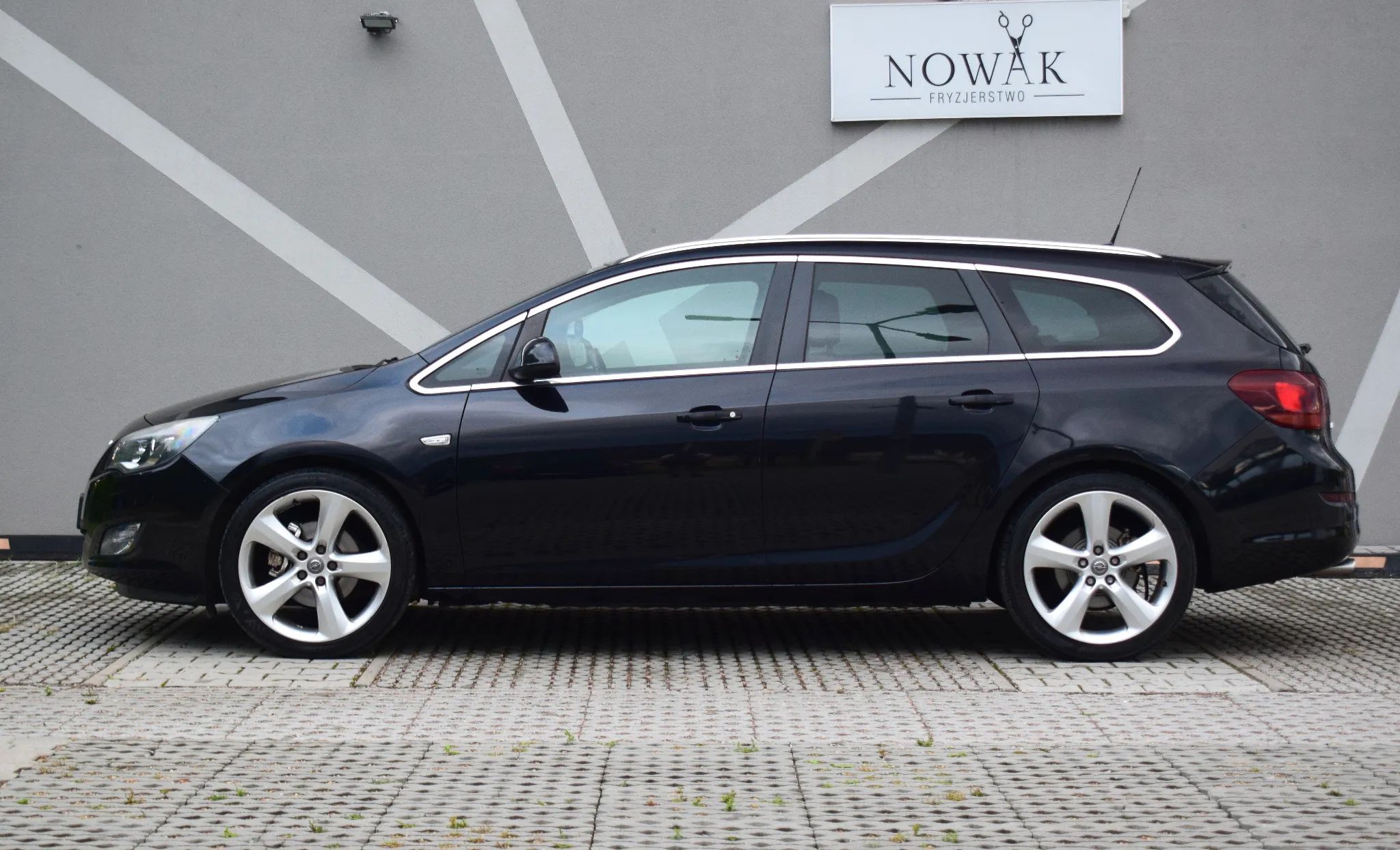 Opel Astra J 2011r 1.6 Turbo 180KM Benzyna Wersja Cosmo Xenon Grzana Kierownica