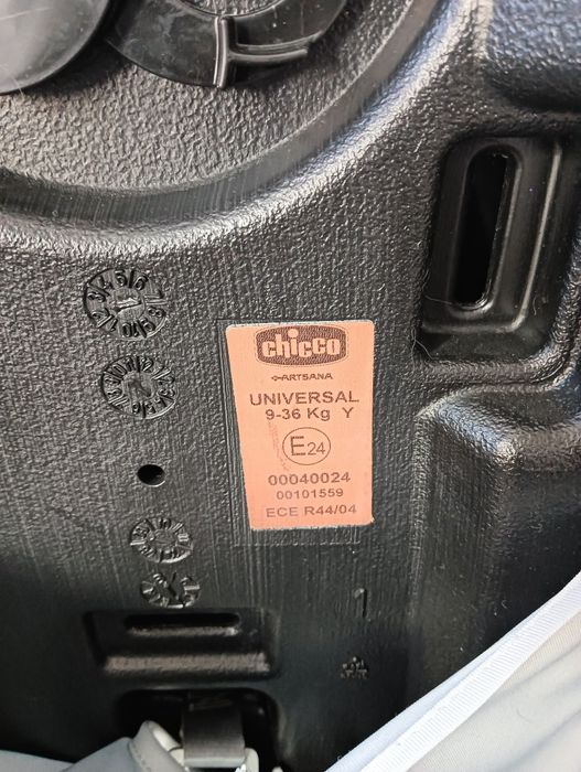 Cadeira auto - Chicco  Grupos 1,2,3 (9 kg aos 36kg)*