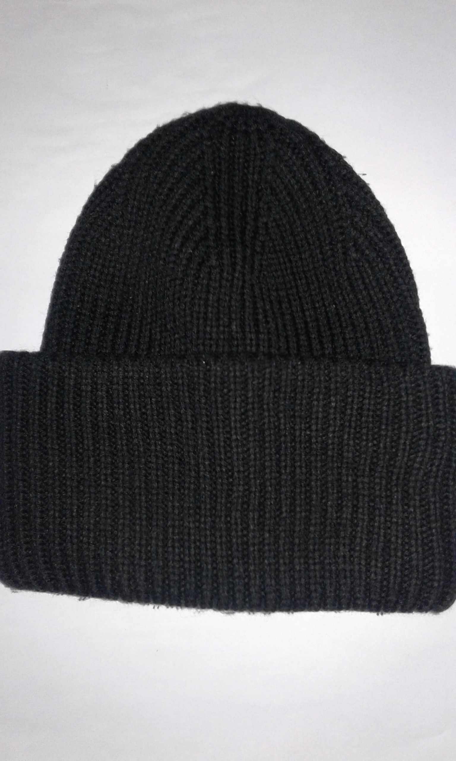 Самая тёплая фирменная зимняя шапка, разворачивается на 3 части.