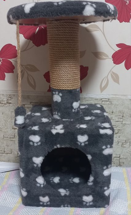 Будинок-кігтеточка для котика
