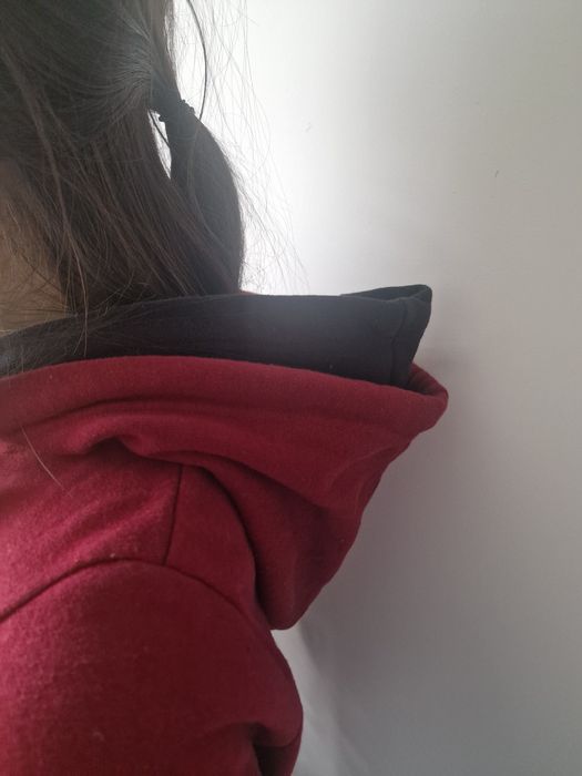 Bordowa bluza zakładana przez głowę z podwójnym kapturem Basic S M