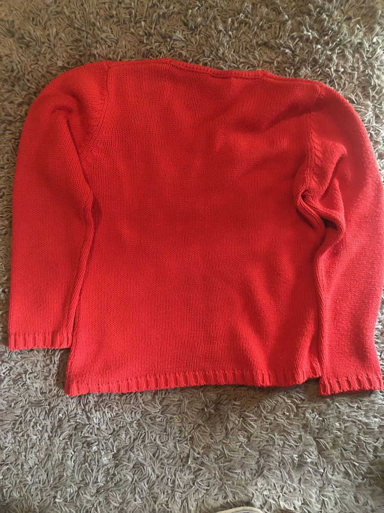 Czerwony sweterek damski rozciągliwy