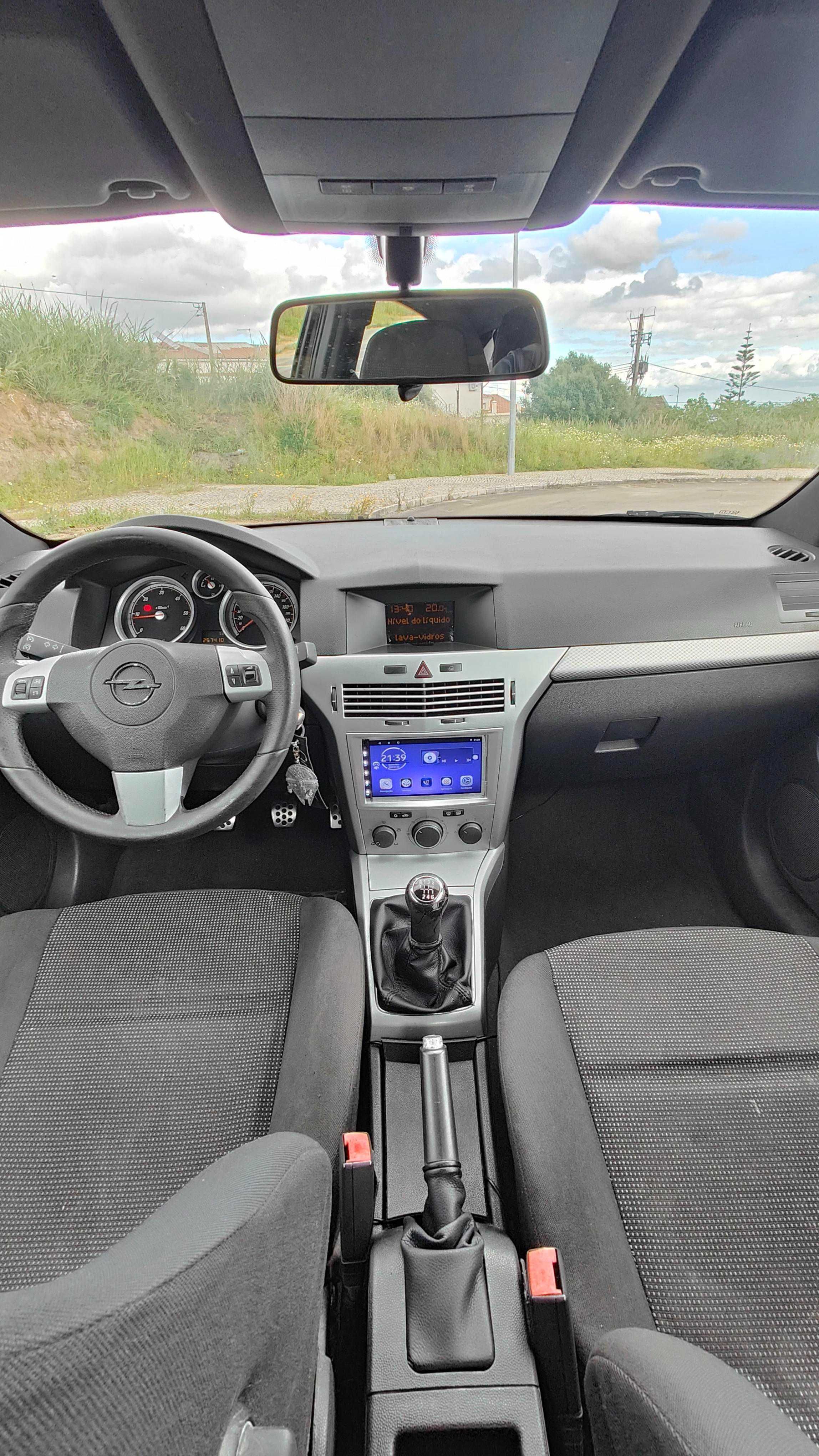 Opel Astra GTC 1.3
