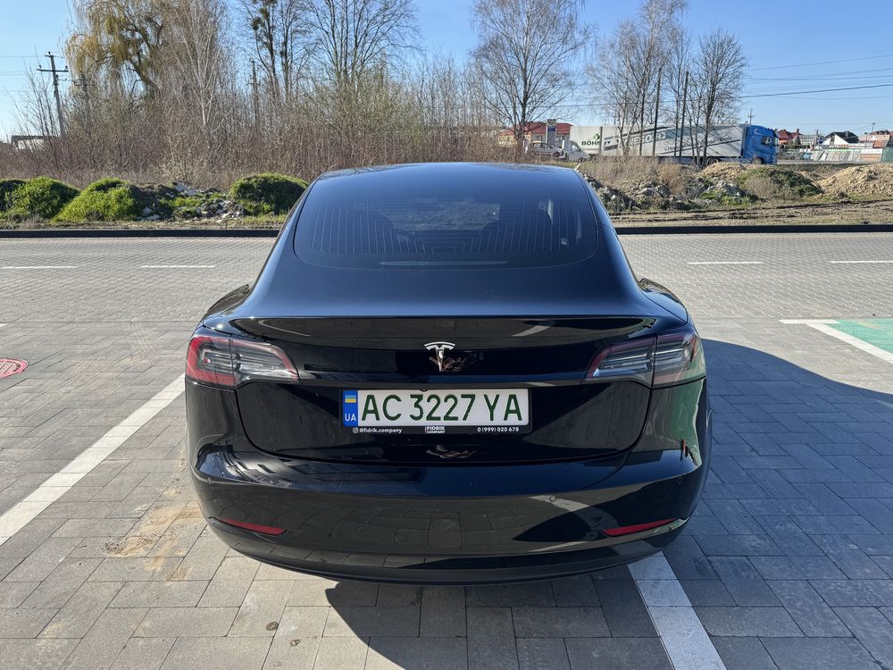 Tesla Model 3 2019