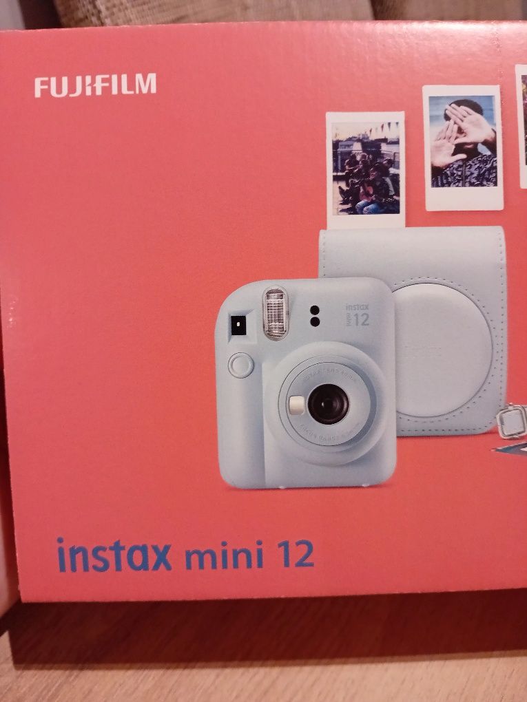 Máquina Fotográfica Instantânea INSTAX Mini 12
