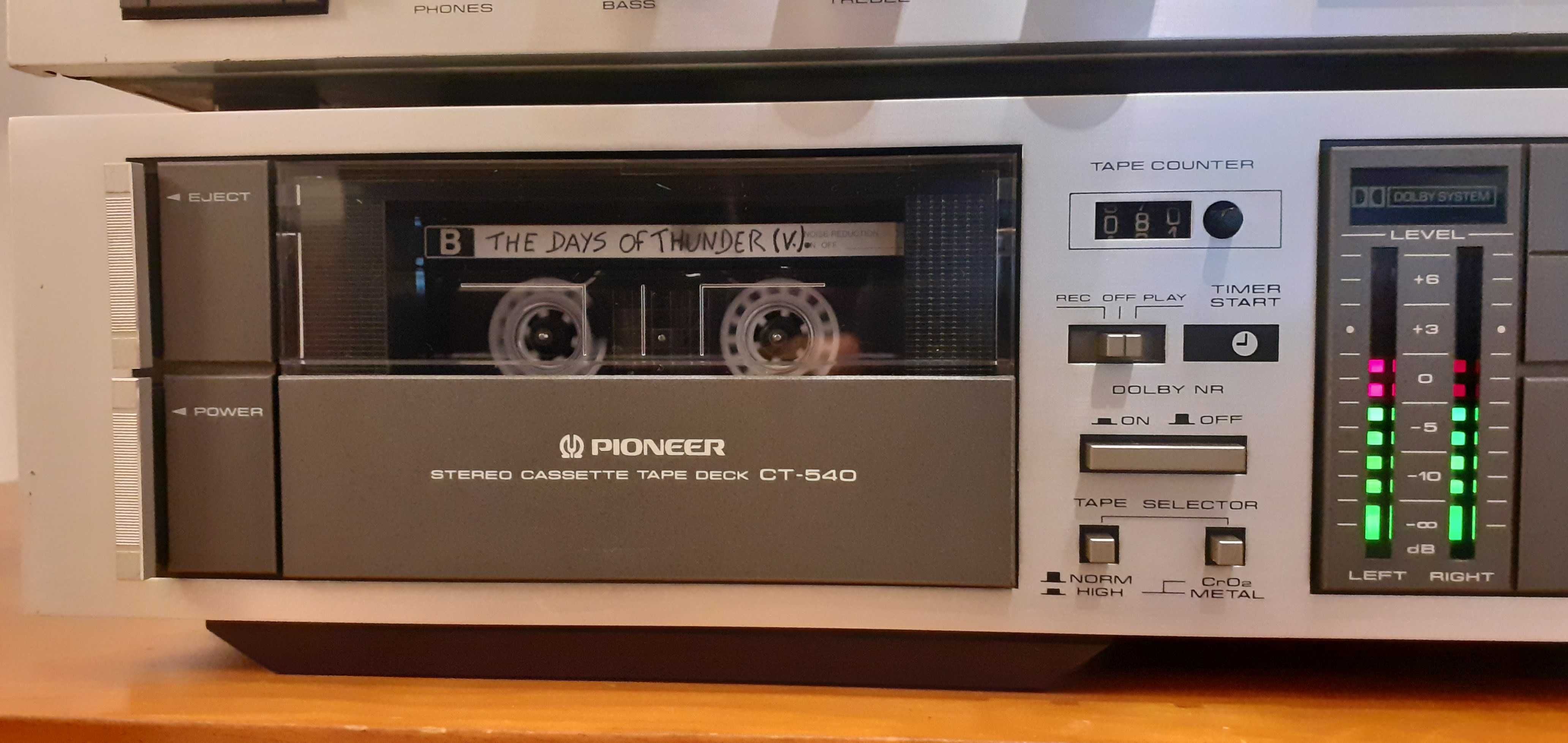 Aparelhagem Pioneer com colunas Aiwa