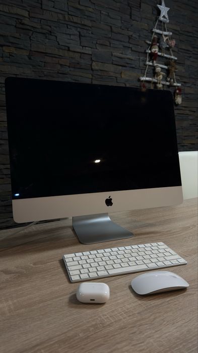 iMac 21.5-inch (Final 2015) + Teclado + Rato + Airpods Pro 1