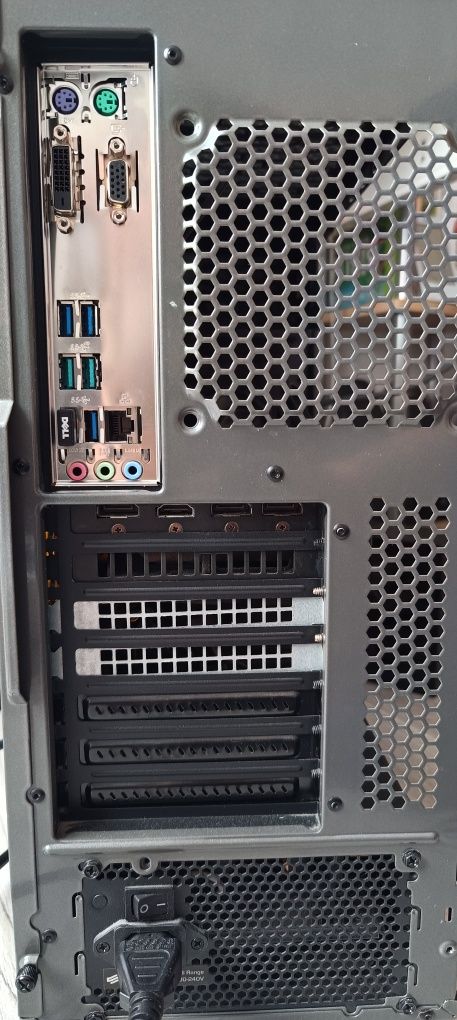 Wydajny PC Rzyen 5 5600X 4600mhz,16gb ddr4,Asus Strix RX 5700 XT 8gb