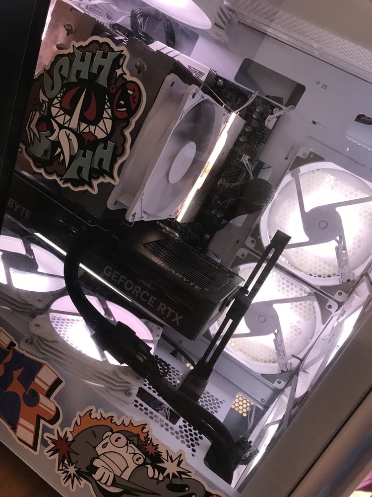 Ігровий пк Ryzen 7 7700 / 5070ti / ssd 480 +1000/ 32 ddr5 + монітор 4к