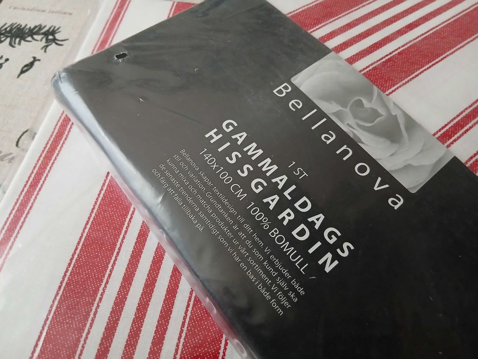 Rolety w sielskim stylu białoczerwone bawełna 100%