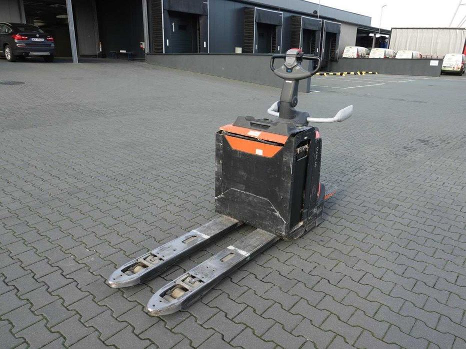 Wózek paletowy elektryczny Toyota LPE200 (BT Levio)