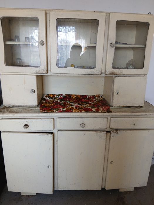Meble kuchenne retro