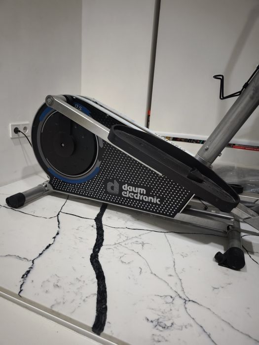 Еліптичний орбітрек Ergo Lyps