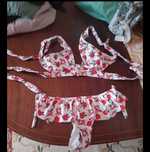 Bikini flores muito giro