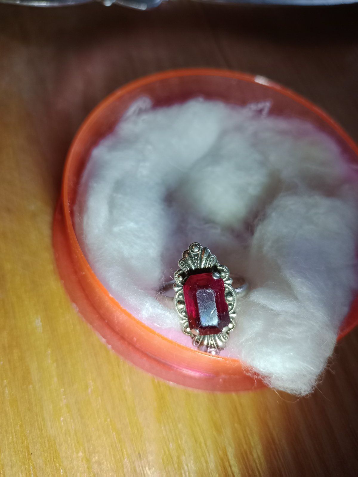 Серебряное кольцо антикварное с рубином