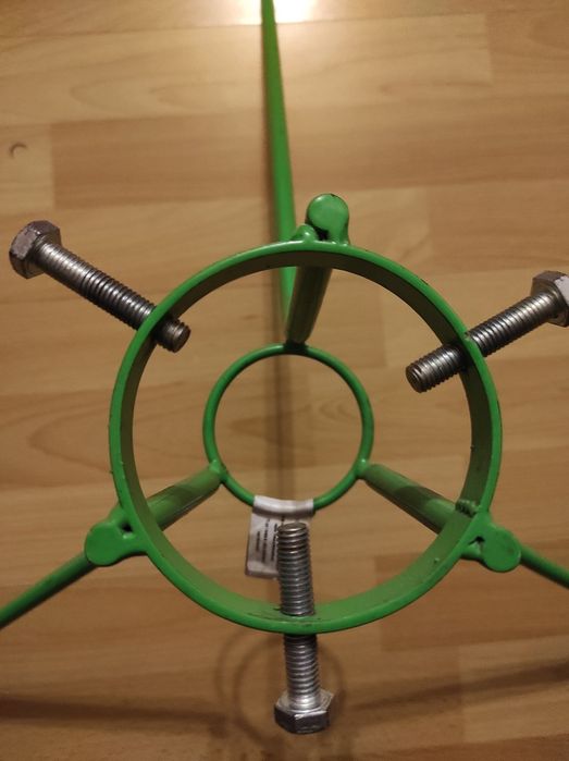 Красивая  пышная искусственная сосна 1,80м.