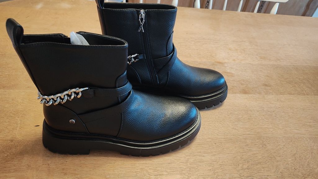 DeeZee Roxie nowe czarne botki 41 trapery workery z łańcuchem rockowe