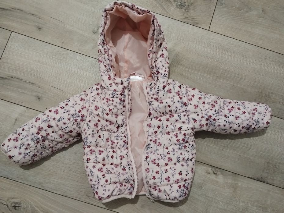 Kurtka lekka rozmiar 80/86