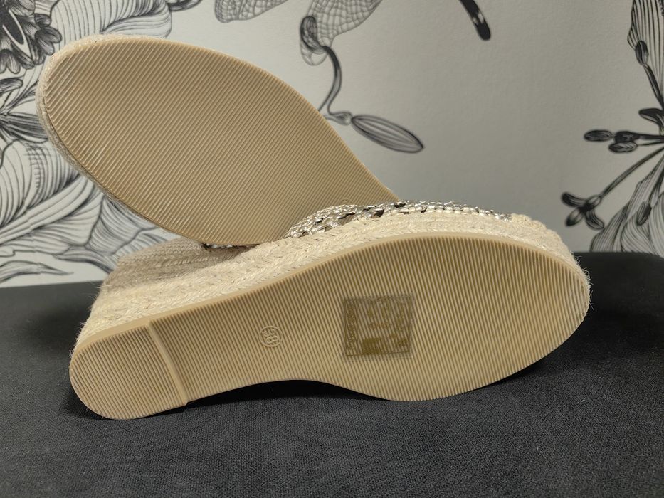 Złote espadryle, rozm. 38