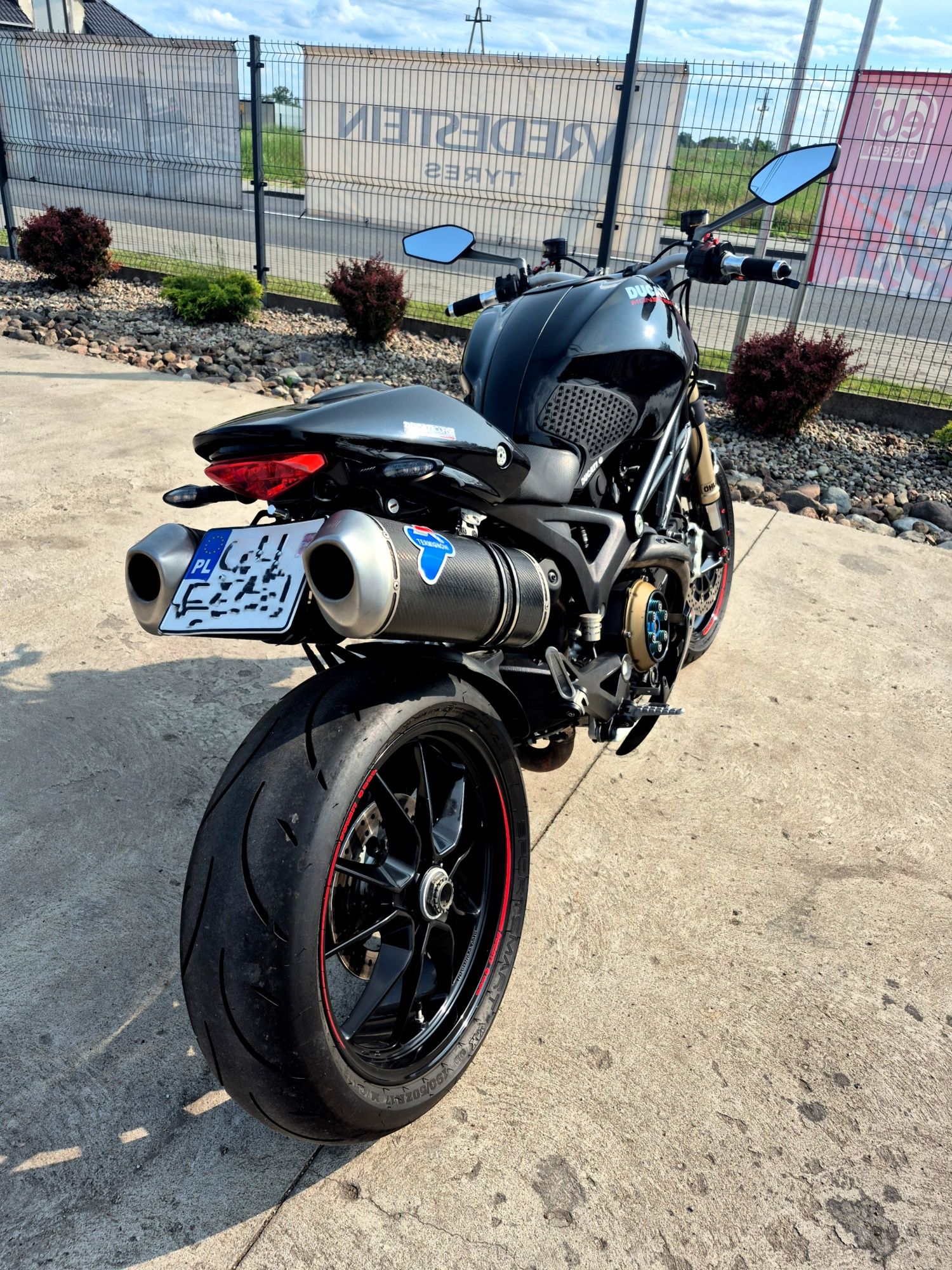 Ducati Monster 1100 Evo