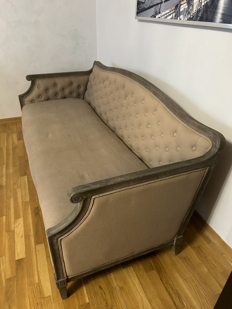 Stylowa sofa Westwing