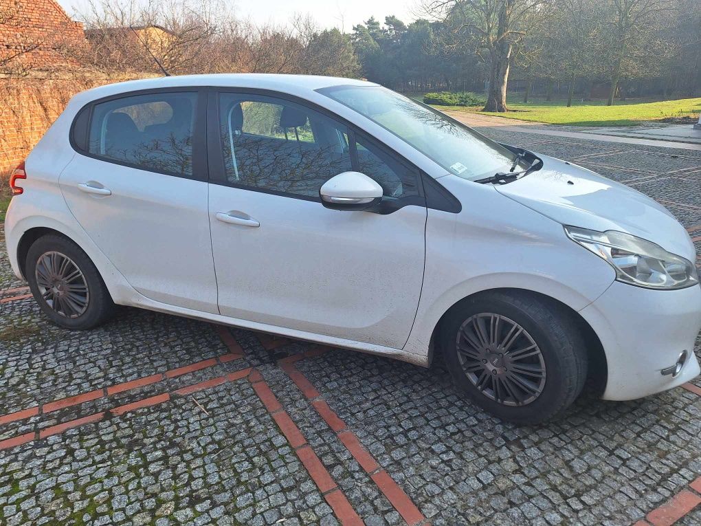 Peugeot 208 1.4hdi