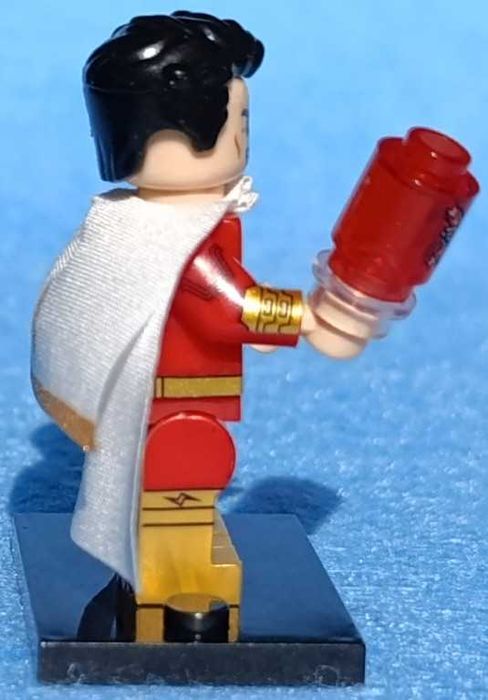 Shazam v2 (DC Comics)