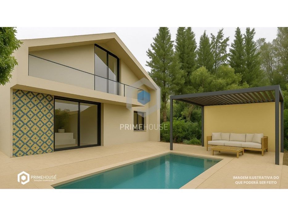 Moradia térrea T3 com sótão e garagem Azeitão