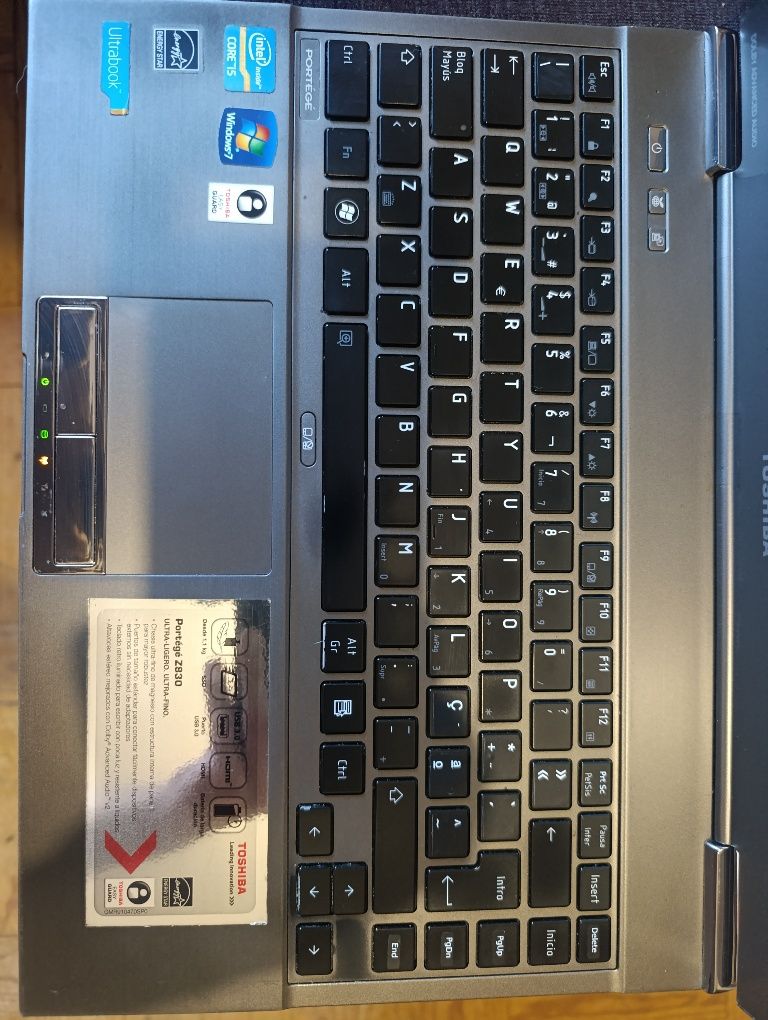 Toshiba Portege Z830 Ultrabook (i5-2467M - 10GB RAM - 256GB SSD)
