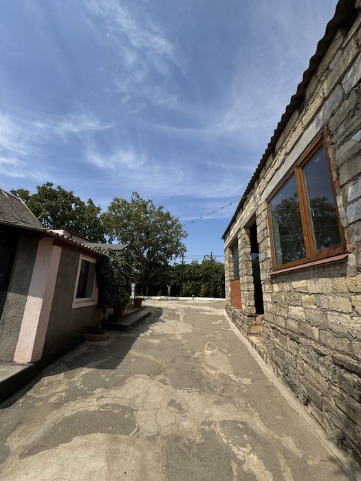 Продаж 2-х будинків у Великій Коренихі по ціні одного!