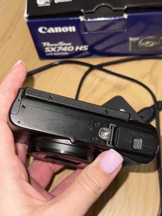 Canon PowerShot SX740 HS Black