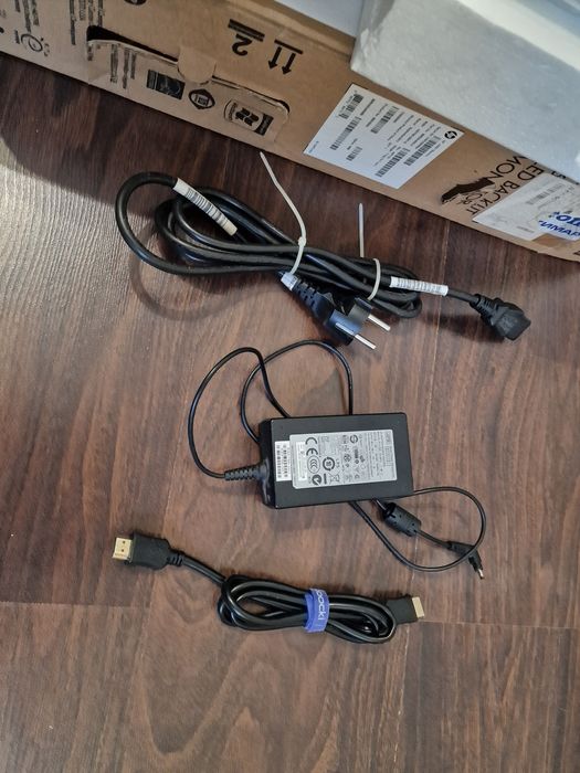 Монітор HP x2401